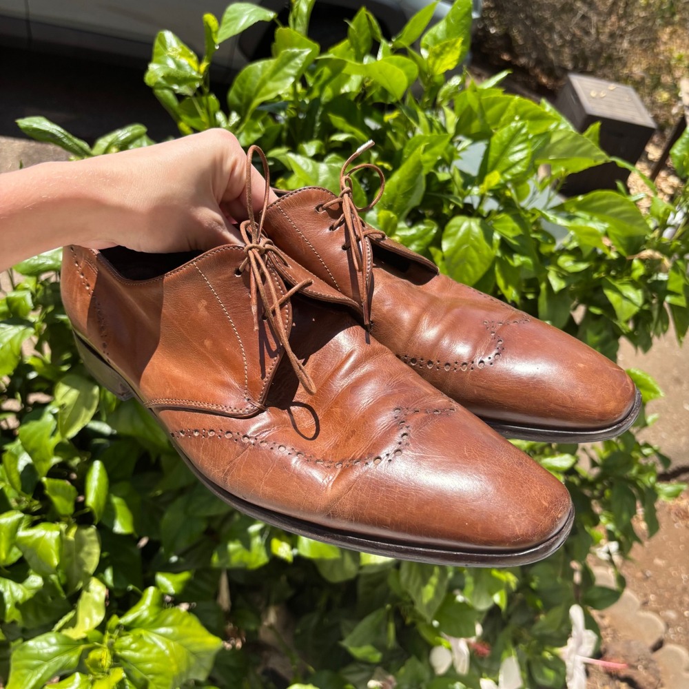 Hugo boss made in Italy brown wingtip derby dress shoes size 11 lace up men's